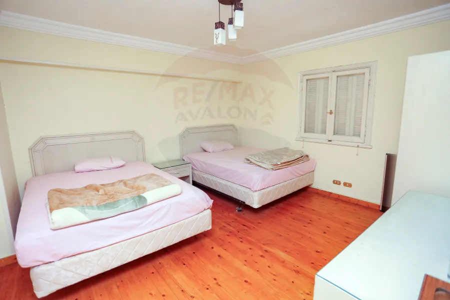 Apartment for Sale 300 m Gleem (Directly on Sea)