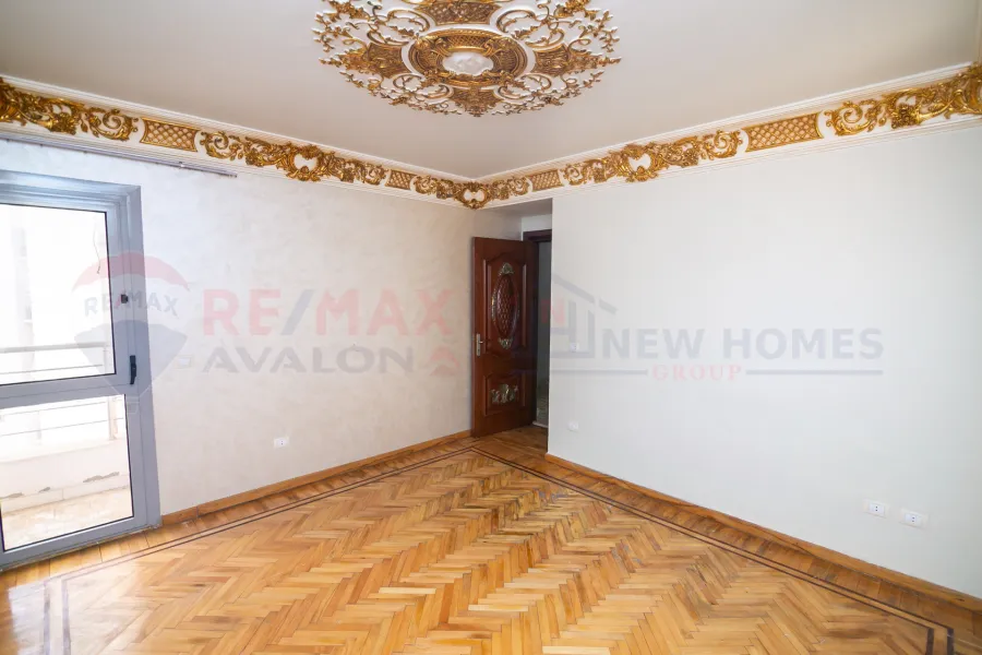 Apartment for sale 185 m Saba Basha (building on the sea - brand building)