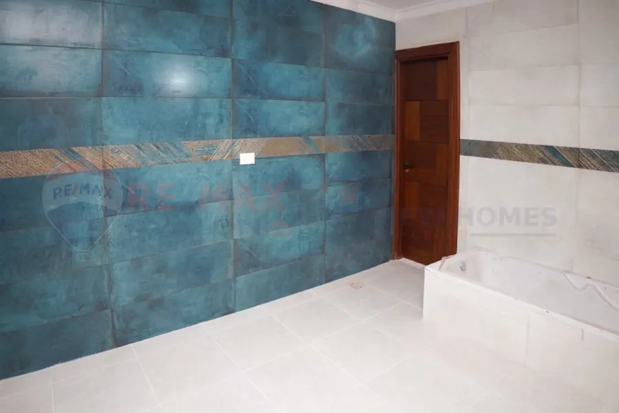 Apartment for sale 329 m Gleem (Abo Qir st.) - first residence