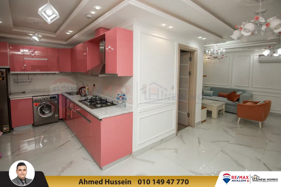 شقة للبيع 190م المعمورة (خطوات من البحر)