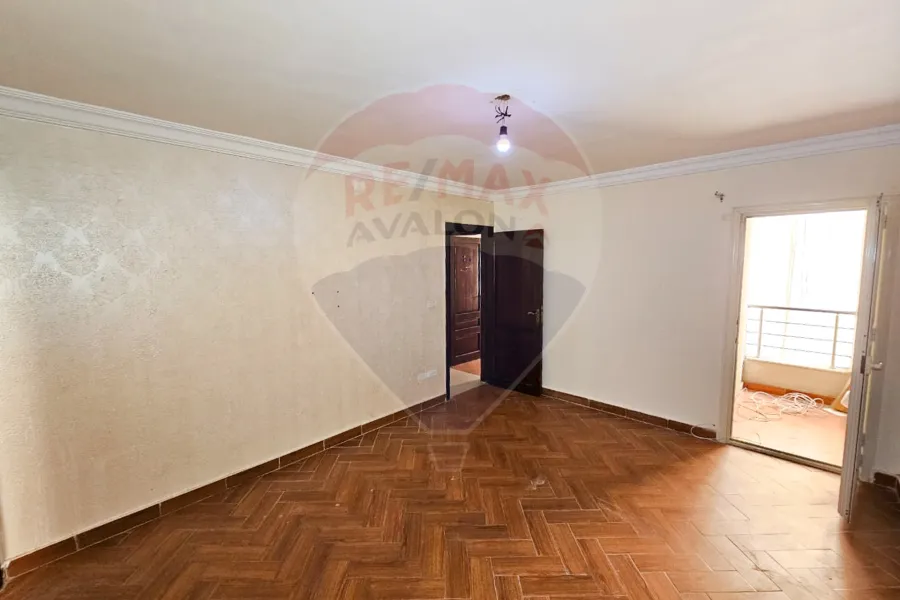 شقة للبيع 200 م سبورتنج (متفرع من ش أبو قير)