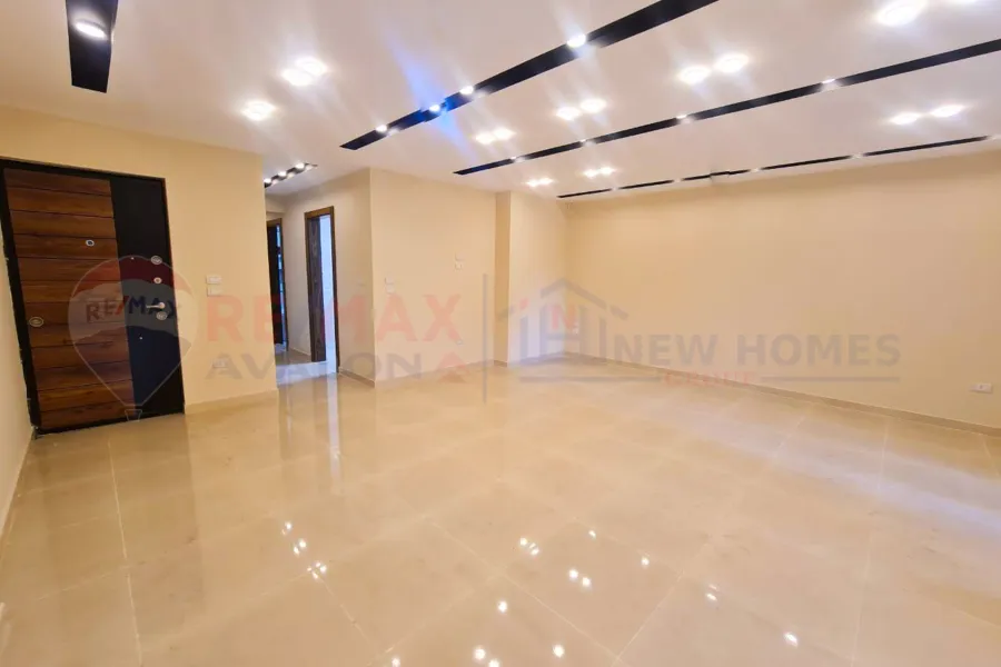 شقة للبيع 240 م بولكلي (ش وينجت)