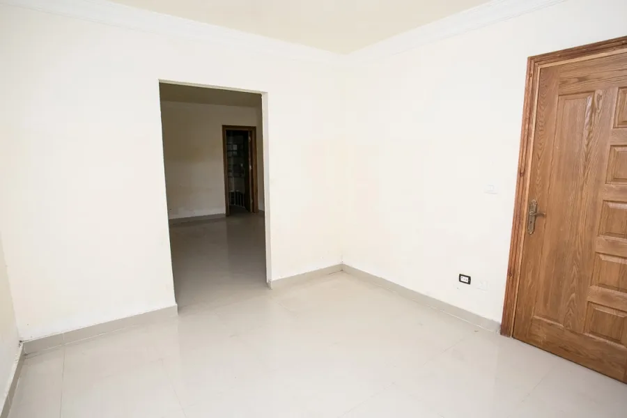 Administrative Apartment for rent 145m Camp shezar (Tram Station - Omar lotfy St.)