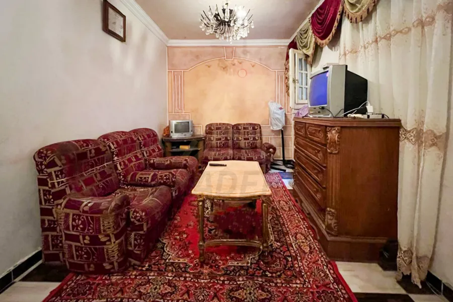 شقة للبيع 185 م جناكليس (ش مرتضي)