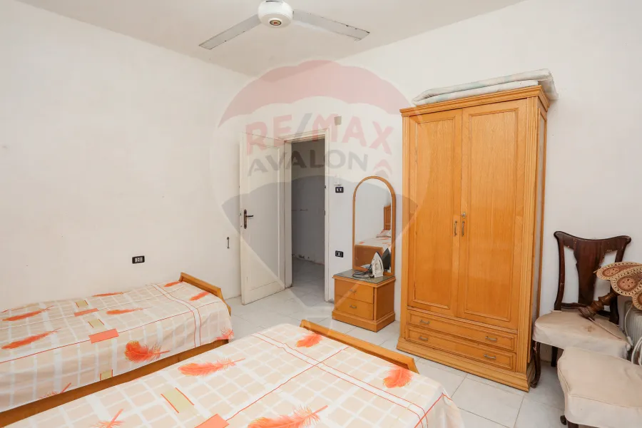 Villa for sale North Coast K 44 (in front of Cairo University Village - Bahri Road) - 1,960 m