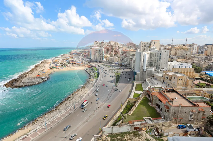 شقه للبيع 322 م  ستانلي (علي البحر مباشرة)