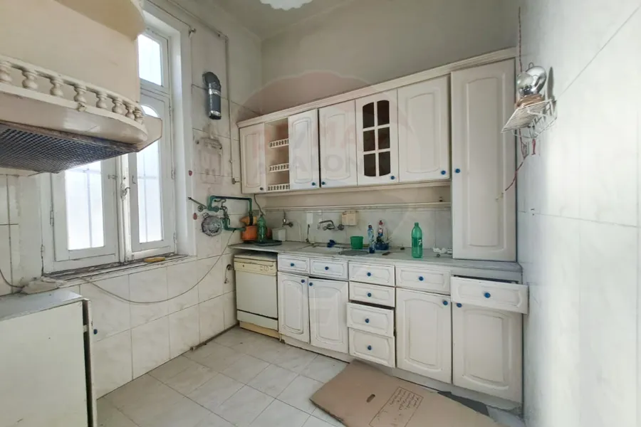 Apartment For Sale 170 m Sporting (Teba St.)