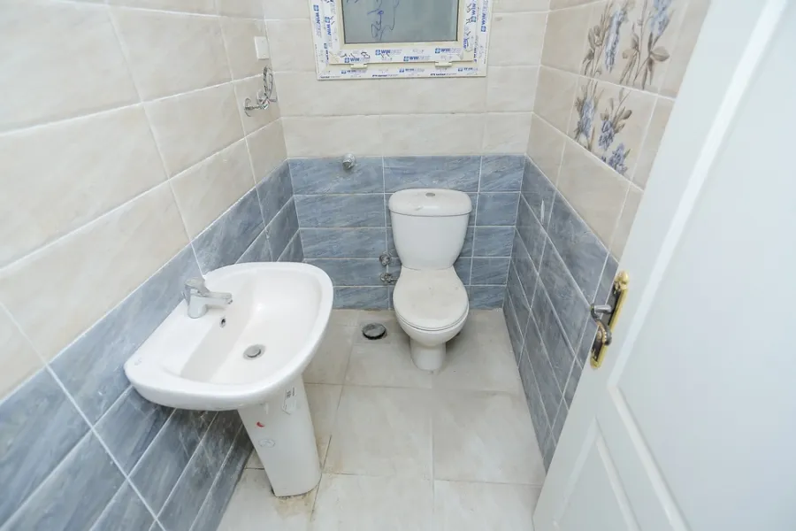 Apartment For Sale 210m Camp-chizar (Steps From University Bridge)