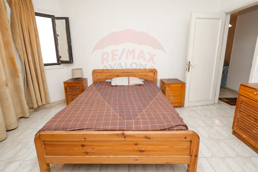 Furnished apartment for rent 115m Al Asafra (Directly on the Sea)