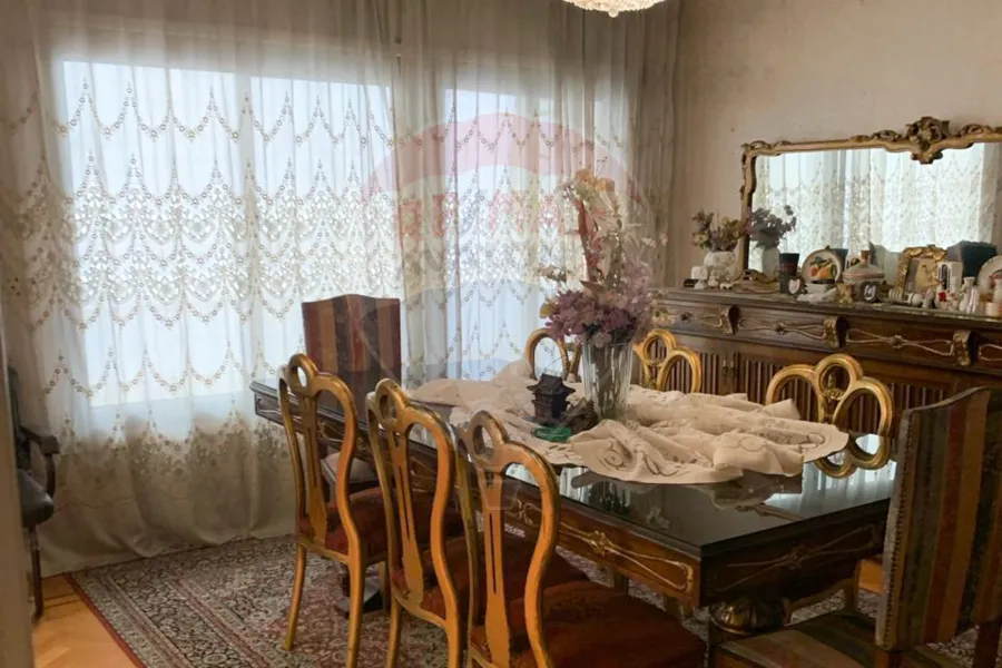 Apartment for sale 185 m Louran (branched from El-Eqbal st.)