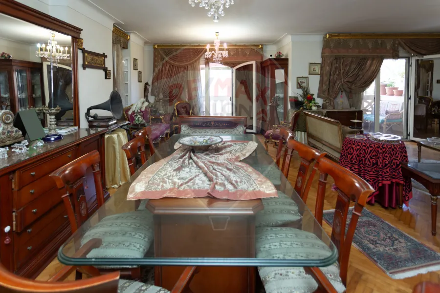 Apartment for sale 240 m Glim (Abdel Salam Arif St.)