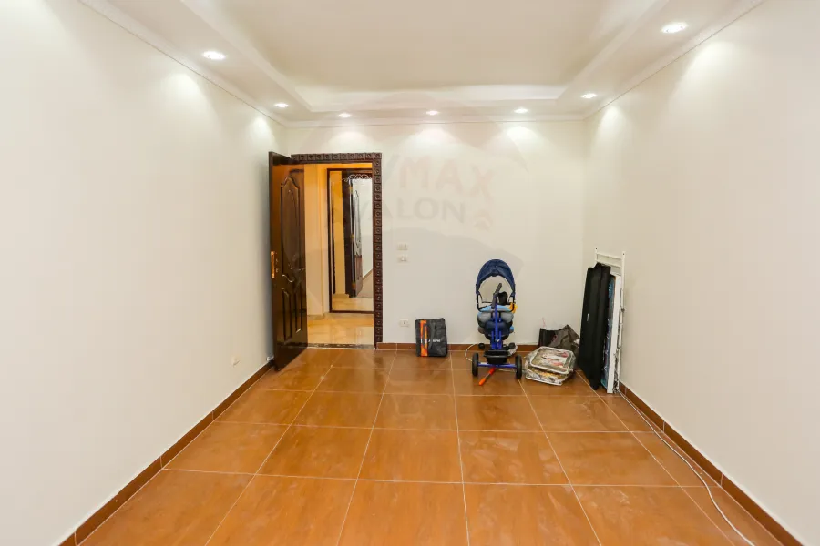 Apartment for sale 155 m Sidi Gaber (Branched from Al-moshier st)