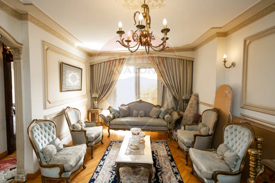Apartment for sale 175 m Kafr Abdo (Steps from Kiroseiz Mall in front of Mostafa Kamel)