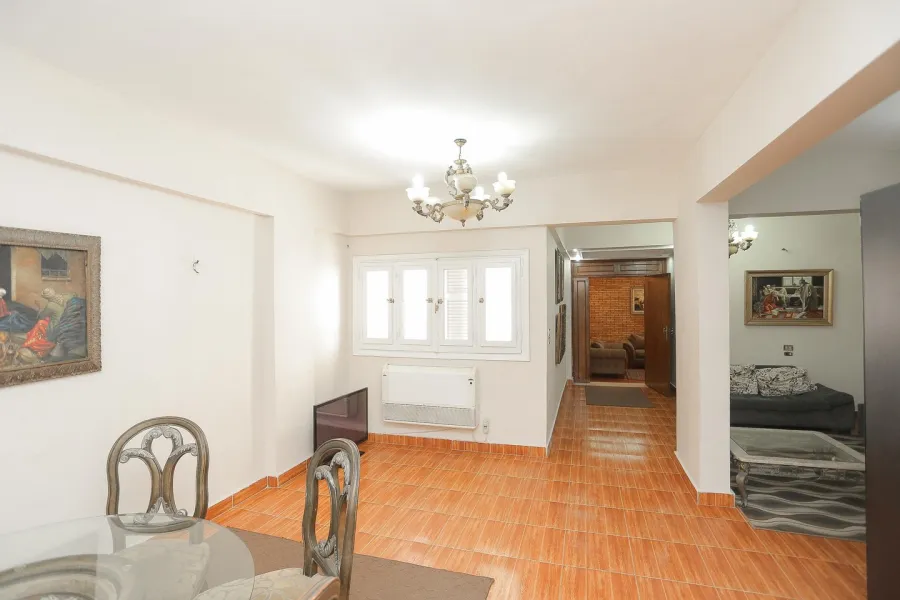 شقة للبيع 261م رشدي - على الترام مباشرة