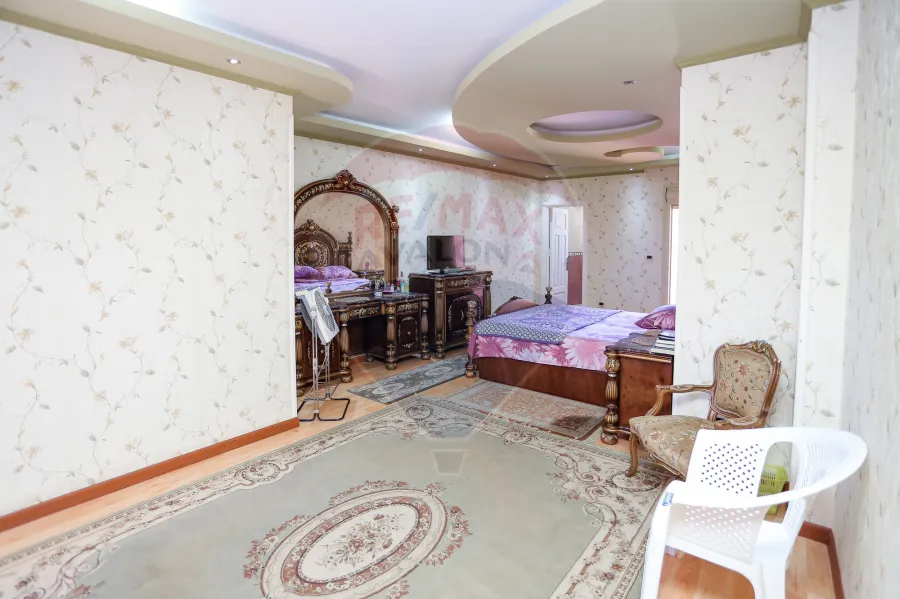 Duplex for sale 900 m Roshdy ( Abd El Hameed El Abady st )