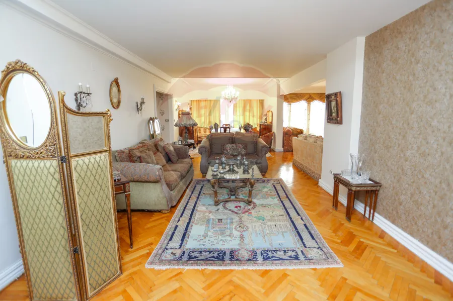 Apartment for sale 350 m Kafr Abdo (Saint Genie Square)