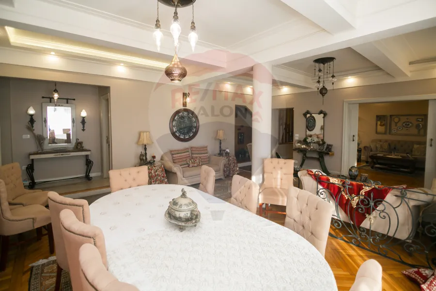 فيلا دوبلكس للبيع 420 م محطة الرمل (شارع فؤاد)