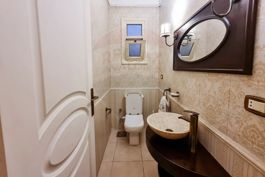 شقة للايجار 200 م رشدى (ش إبراهيم حلمى)