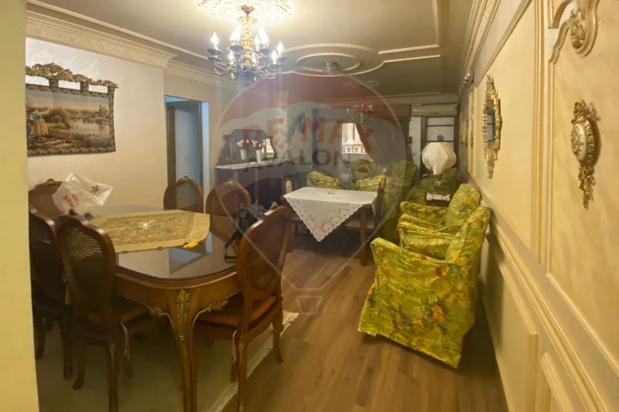 Apartment for sale 150 m Kafr Abdo (Amir Al Bahar st)