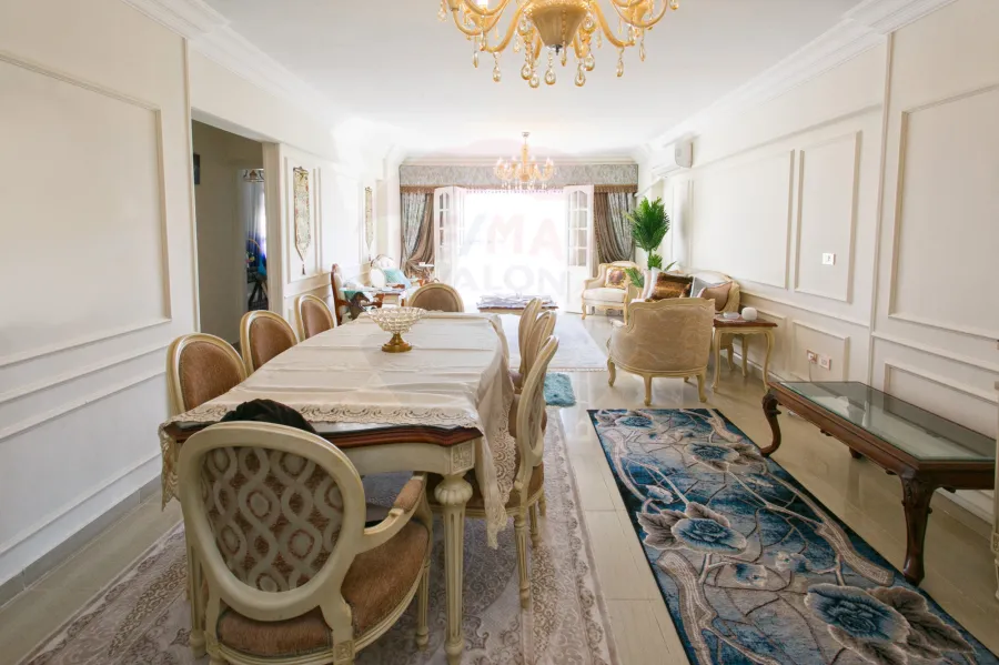 شقة للبيع 170 م سان ستيفانو (ش عزيز كحيل)