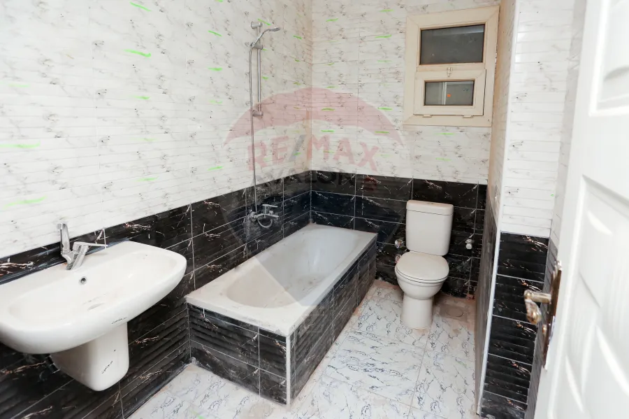 شقة للبيع  198 م سموحة (كومباوند الصيادلة 2)