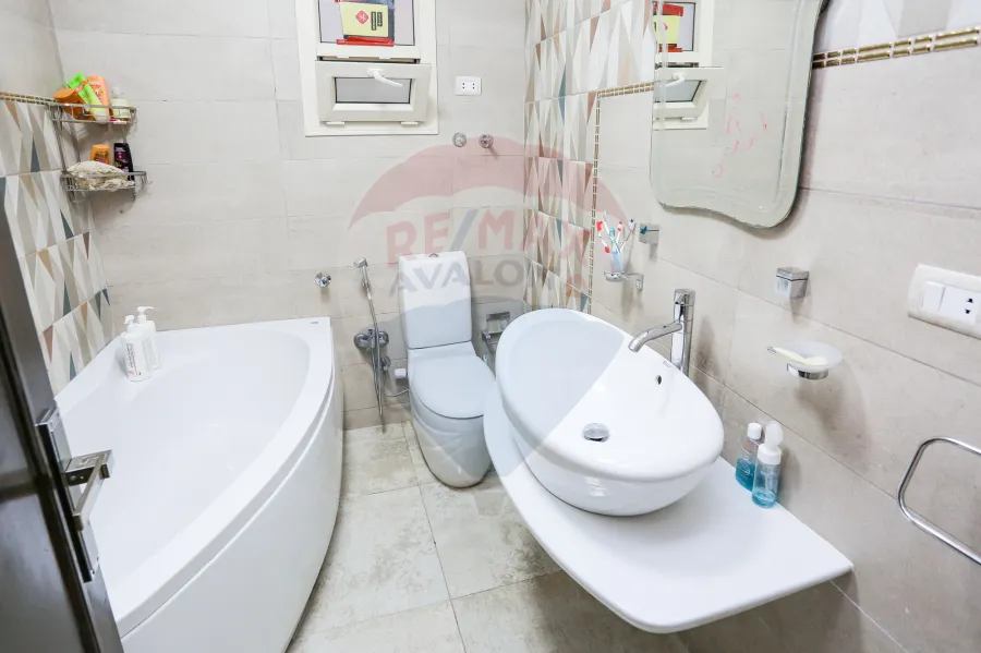 Apartment For Sale 180 m Miami ( Steps From Esawi St.)