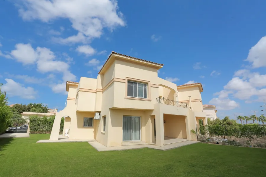 Luxury Furnished Villa for Rent 600m King Marriot -Compund Alex West