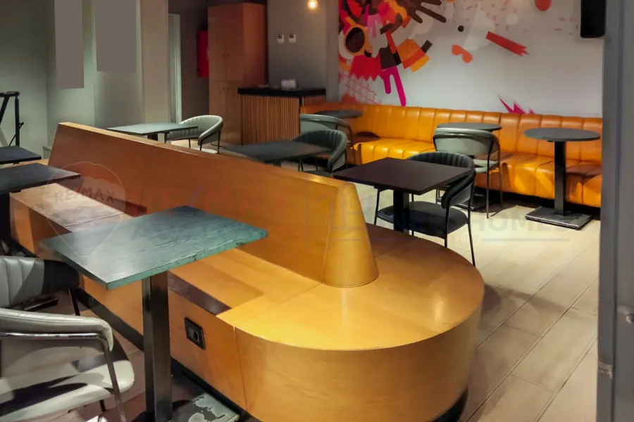 محل  بعائد استثماري للبيع 200 م المندرة (على البحر مباشرة) بتسهيلات في السداد