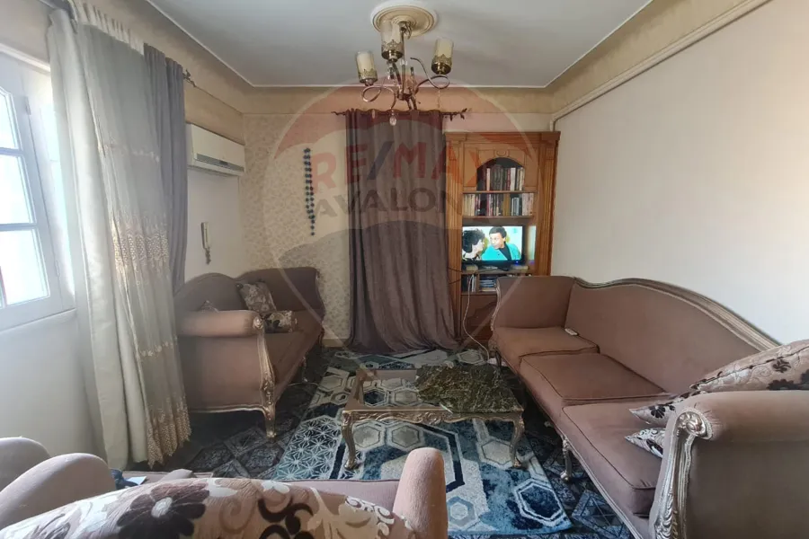 شقة للبيع 90 م سيدي بشر (ش جمال عبد الناصر الرئيسي)