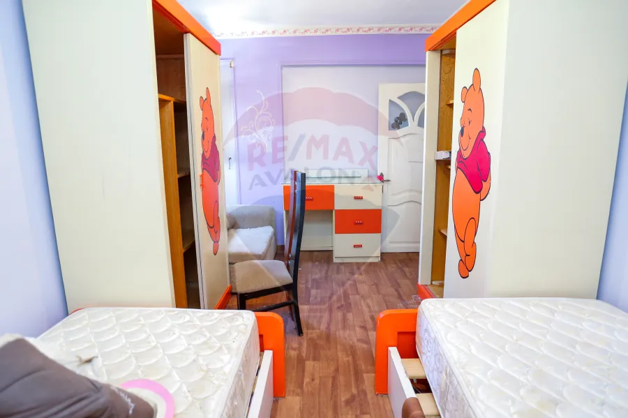 شقه للبيع  100 م  محرم بك ( قناه السويس - خطوات من خدمه اجتماعيه )