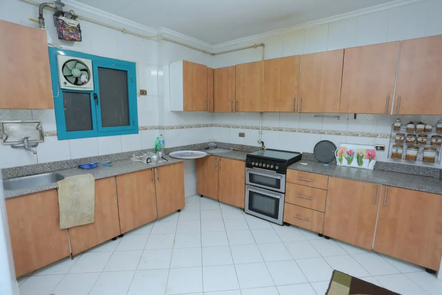 Apartment for sale 273m Laurent (Tram St.)