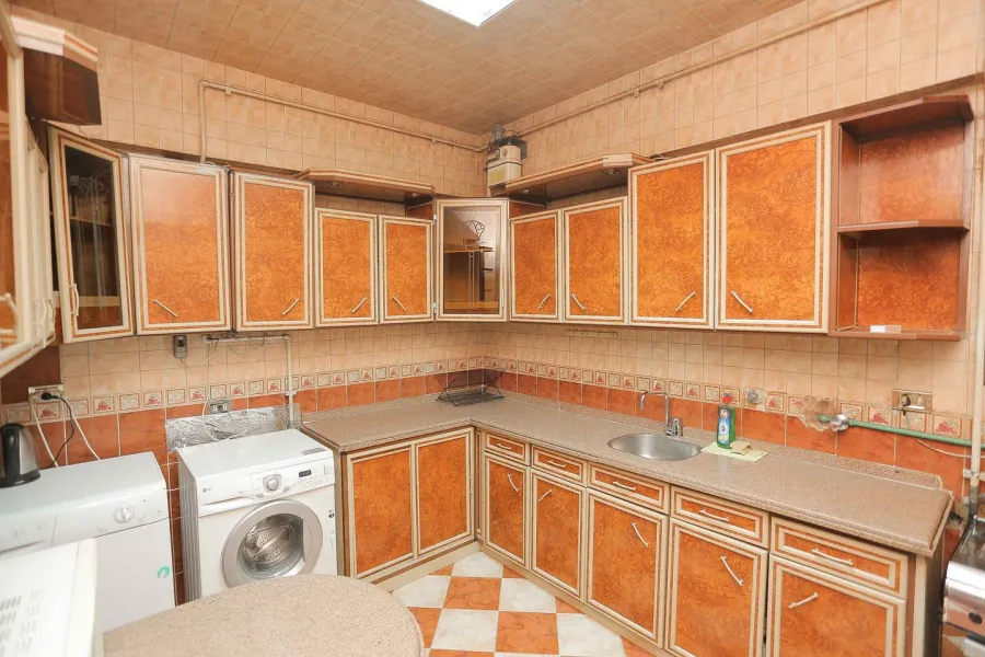 شقة للبيع 261م رشدي - على الترام مباشرة