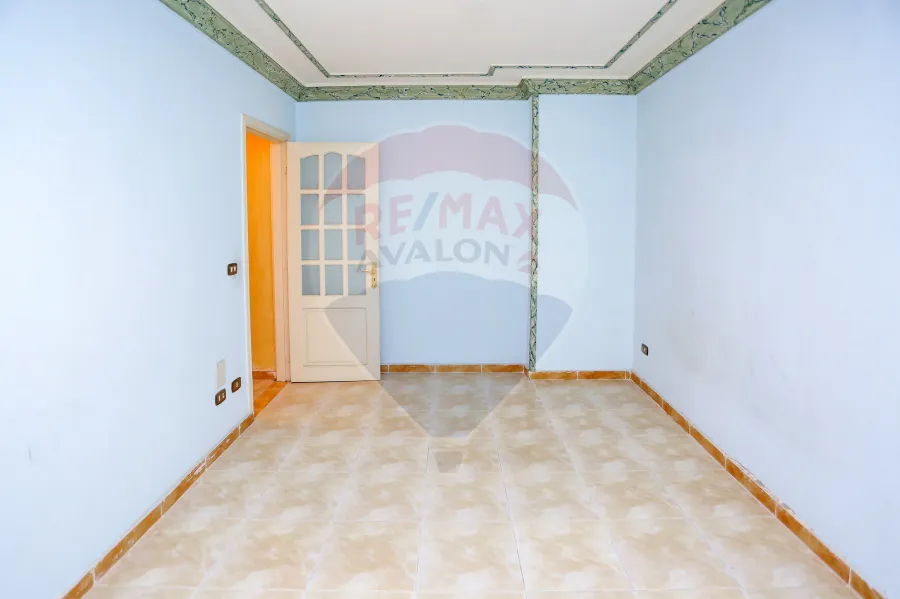 Apartment for sale 125 m Jnaklis (Steps from Abo Qeer St)