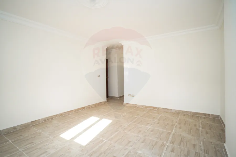 Apartment for sale 180 m AlIbrahimiah (infront of sporting club)