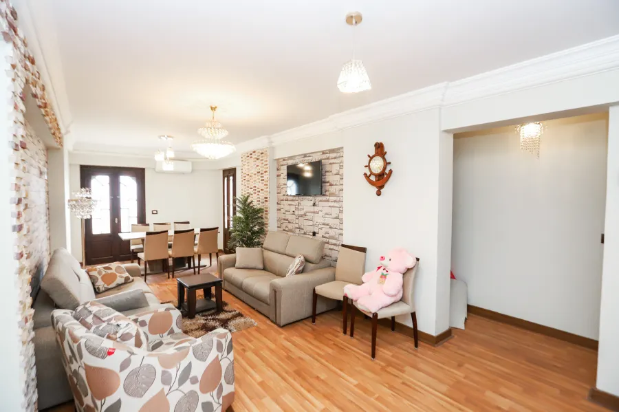 شقة للايجار مفروش 130 م سموحة (شارع 20