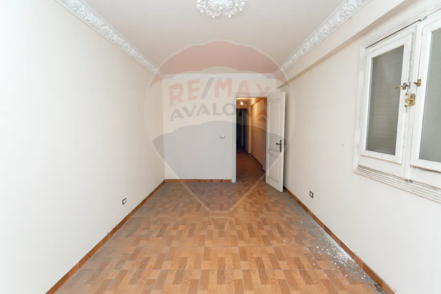 شقة للبيع 157 م سموحة (حي الفيلات)