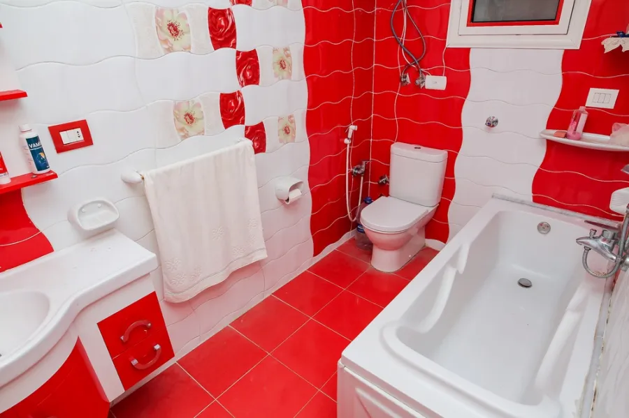 Apartment For Sale 220m El-Montaza (Malk Hafney St. - Infront Of Elmontaza Gardens)