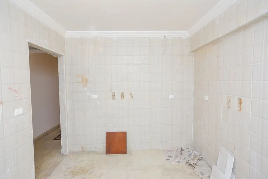 Apartment For Sale 210m Camp-chizar (Steps From University Bridge)