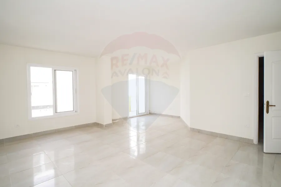Administrative Apartment for rent 92 m King Mariyot (Lack side compound)