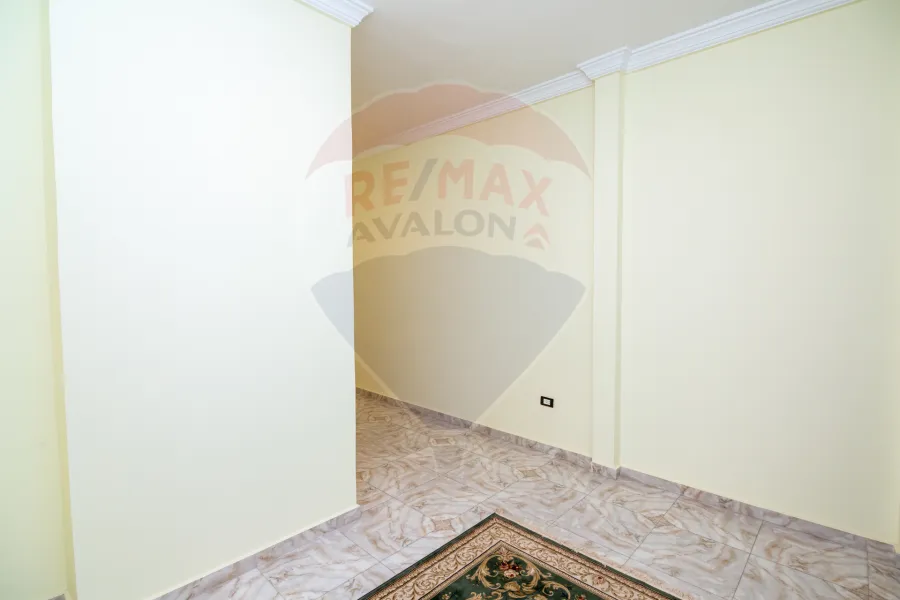 Administrative Apartmen for sale 200 m Camp Shizar (Omar Lotfy St. - Directly on the tram)