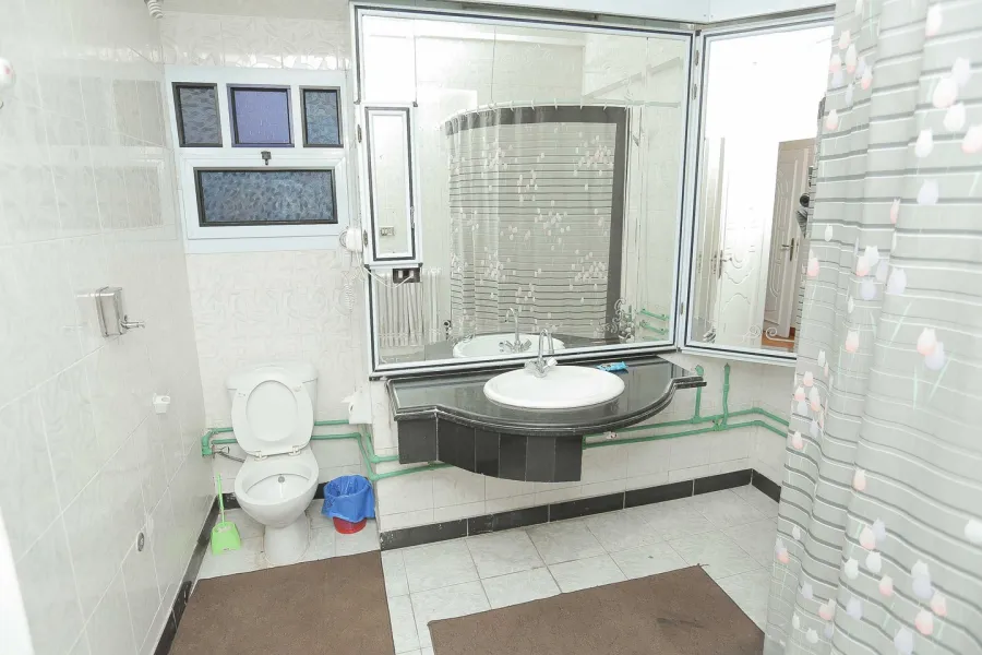 شقة للبيع 261م رشدي - على الترام مباشرة