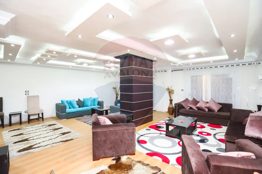 شقة للبيع 341 م سيدي بشر (شارع العيسوي الرئيسي)