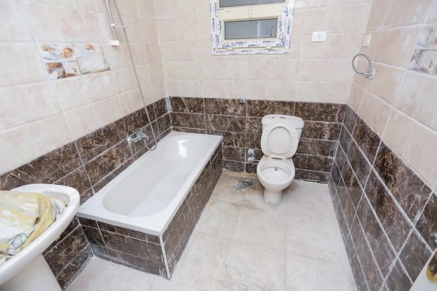 Apartment For Sale 210m Camp-chizar (Steps From University Bridge)