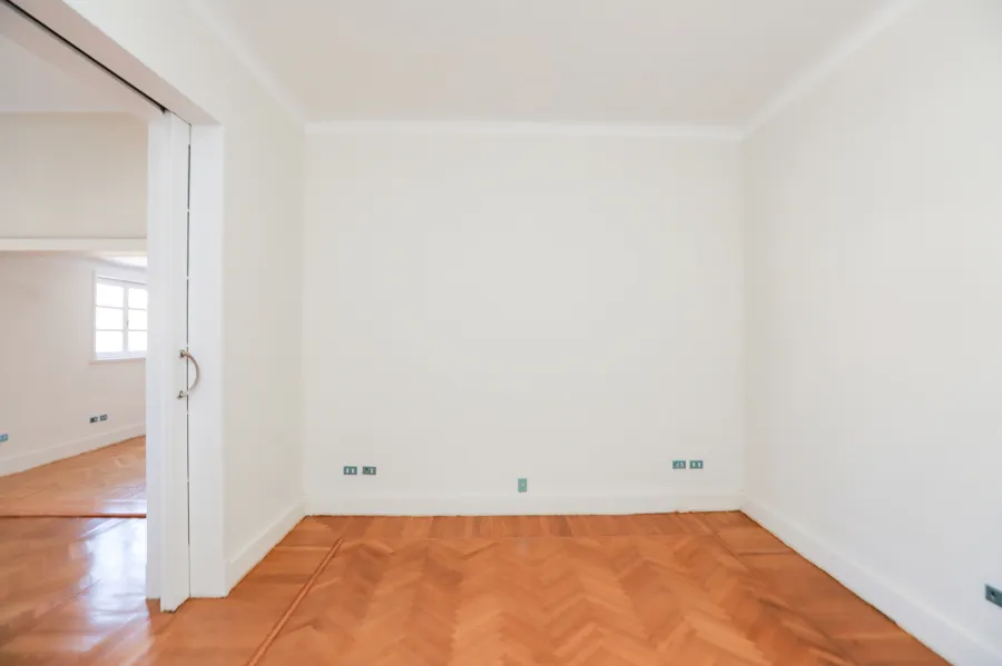 Administrative Unit for rent 500 m Latin District ( Alfraana St. )