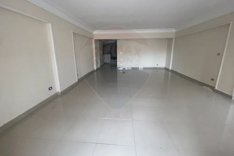 Apartment for rent 180 m Gleem (Steps from Abo Qur st)