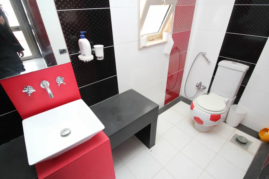 فيلا مسجلة للبيع 2800م كينج مريوط  (كمبوند  LakeSide)