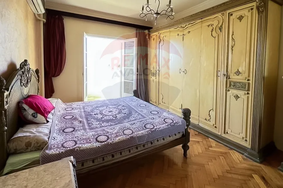 Licensed apartment for sale 145 m Cleopatra (directly on the sea)