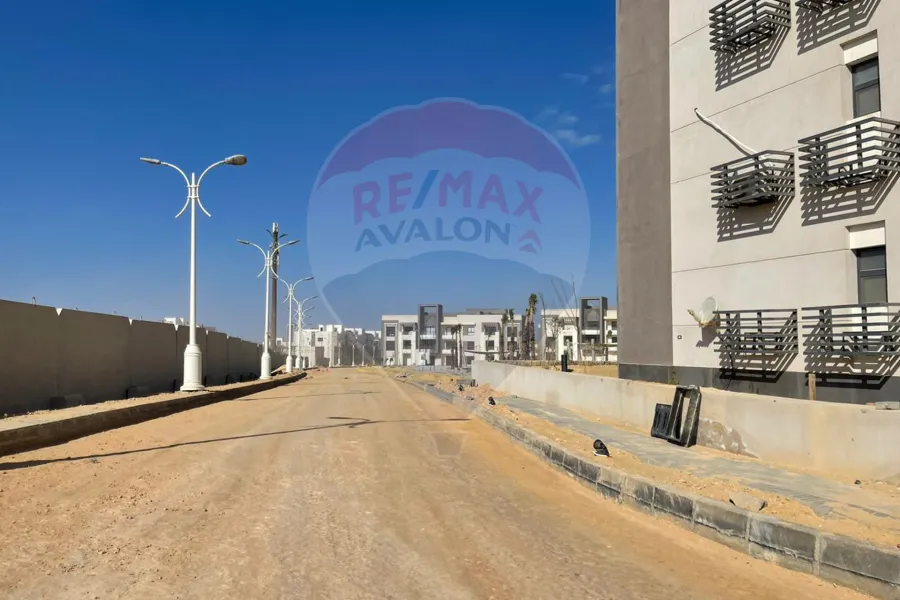 Chalet + roof for sale (Gaya - Ras Al-Hikma) 54 m