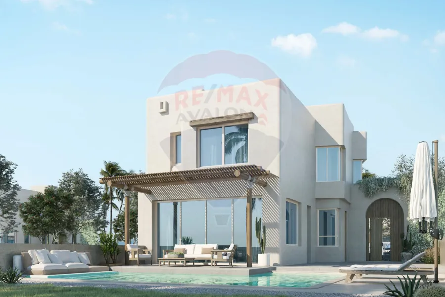 شاليه ارضى بحديقة (هاسيندا ويست - راس الحكمة) ناصية للبيع 100 م