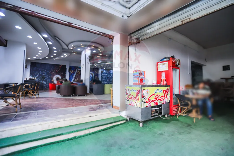 محل للبيع 200 م السيوف (مول تجاري - شارع اديب معقد)